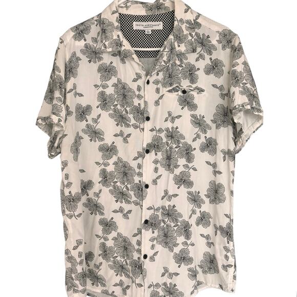 Truth Substance - Floral Short Sleeve Button-Up - Picture 1 of 4